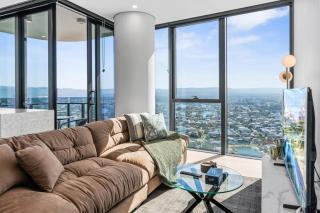 Luxury 2BR Broadbeach Island Escape - 9