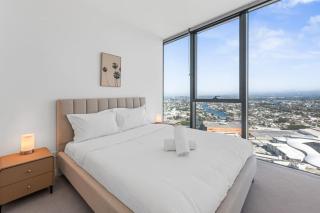 Luxury 2BR Broadbeach Island Escape - 5