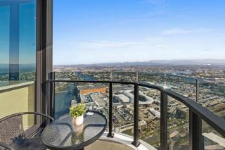 Elegant 2BR Broadbeach Island Getaway - 0