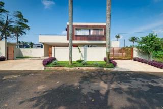 Luxury Tropical Modern House - 0