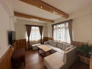 Makhim Residence Serviced Apartment with kitchen - 6