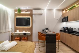 Studio Completo no Centro de Curitiba - A Passos da Rua 24 Horas e Linha Turismo - Até 4 Hóspedes - 2