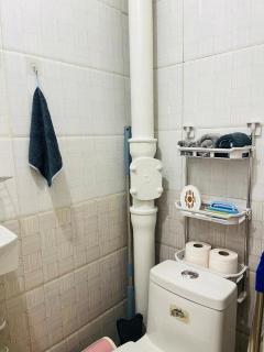 Renovated UB studio unbeatable location - 1