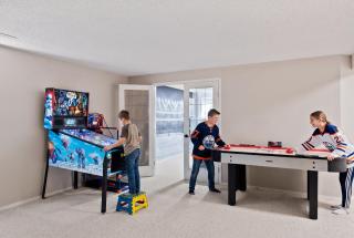 Clubhouse Game Room & Jacuzzi Suite near WEM - 7