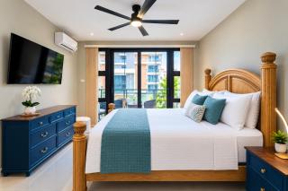 Suite Sunshine 1BR with Balcony Views Pool Gym 24hr Security - 9