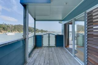 Bay of Islands 2 Bedrooms On The Water-The Landing - 1