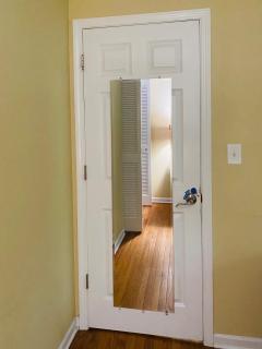 B1 A private room in Naperville downtown with desk and Wi-Fi near everything - Naperville - 4
