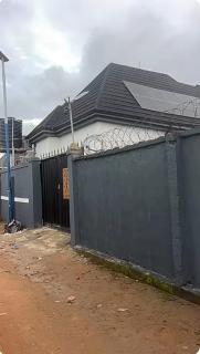 Standard 2 Bedroom Private Compound Where You Manage Your Electricity Yourself, AC, WiFi & Snooker Fun - 3
