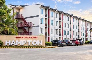 Family & Pet Friendly 2BR Unit with Karaoke & Games - 4