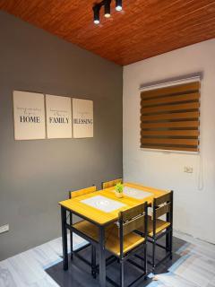 Luis Dthird House - 5