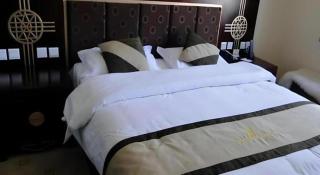 Shangri-la Zhaxidele Hotel - 1