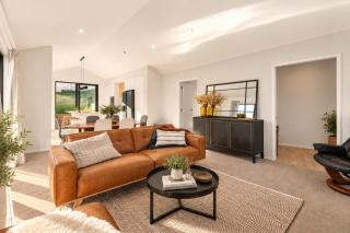Mountain Edge | 3 Bedroom Modern Wanaka Home - 6