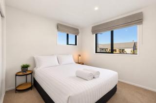 Mountain Edge | 3 Bedroom Modern Wanaka Home - 5