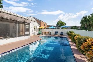 Waterfront Heated Saltwater Pool 8 mi to Beach - Largo - 4