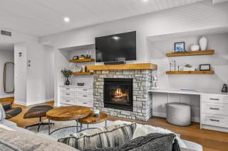 The Bluebird Suite - Mountain Views - Hot Tub - 2BR - 6