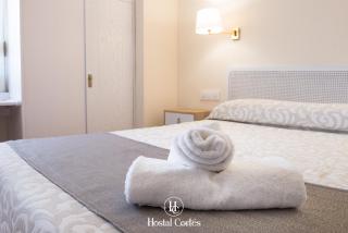 Hostal Cortes - 3