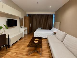 SweetStays in Poblacion Makati - 0