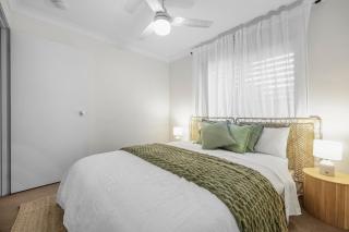 2-Storey 3BR Haven Sleeps 8 Free Parking, Gym - 6