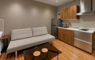 SweetStays in Poblacion Makati - 5