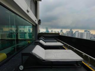 SweetStays in Poblacion Makati - 3
