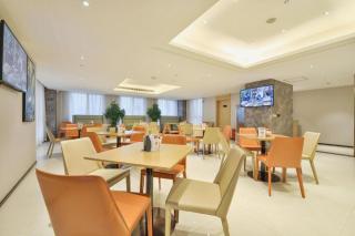 City Comfort Inn Wuhan Hankou Bei Light Rail Station - 1
