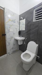 WHITE OASIS RECEDENCY VYTHIRi - 4