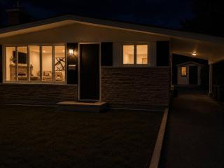 Modern 3BR Home Near CHEO General Hospital - 8