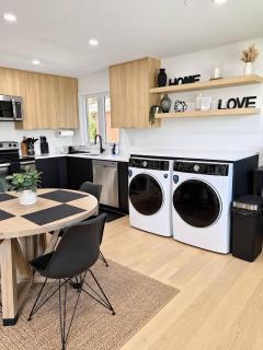 Modern 3BR Home Near CHEO General Hospital - 3