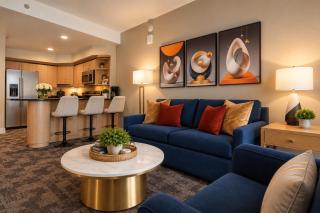 Luxury 1BD/1BTH Suite at Platinum Hotel *STRIP VIEW - 7