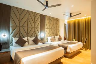 Hotel Emersion Residency - 9