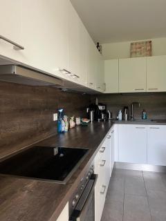 Stylish Central Luxury Apartment - 3