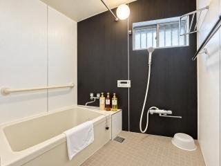 East Shin-Osaka Hotel Apartment - 6