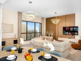 Luxurious 2BHK Sea & Dubai Eye View - 9
