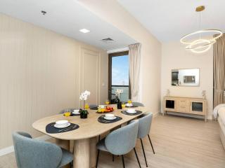 Luxurious 2BHK Sea & Dubai Eye View - 4