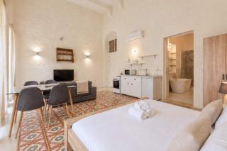 BnBNova - 2BR Duplex - Historic Old Town - 4