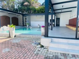 Hidden Villas Guesthouse - 9