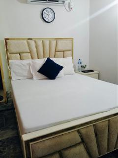 Monal Lodge Guest House - 7