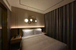 PALACE HOTELS -Beijing Datun Road East Subway Station Beijing's Bird Nest - 5