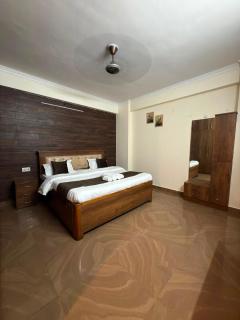 Entire 3BHK Flat by Sahaj Stays - 5