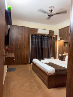 Entire 3BHK Flat by Sahaj Stays - 2