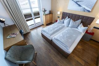Wohlfühlhotel Hubertushof am Arlberg - Ski-In & Ski-Out - Sky Pool - 8