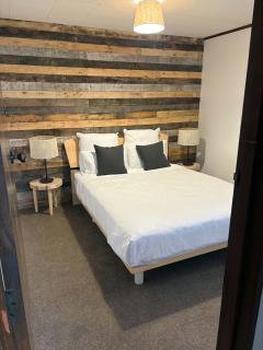 3 Bed Rustic Elm - 9