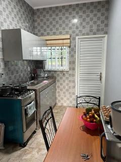 Bimboe Clifton Antonis - 1