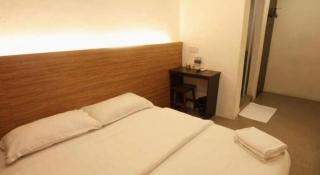 Place2Stay @ RH Plaza Hotel - 5