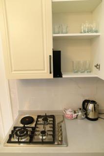 Modern 2-Bedroom Apartment Near 28 May Metro & City Center - 6