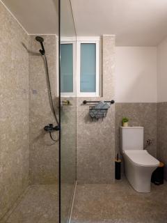 Urban Glow - Central 2BR - 4