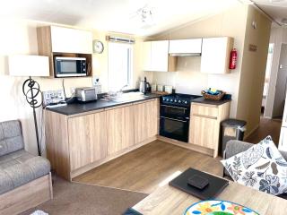 Rosie's Garden Lodge At Seaview - 7