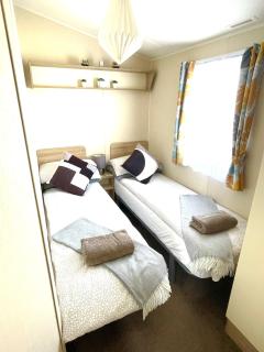 Rosie's Garden Lodge At Seaview - 8