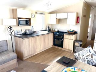 Rosie's Garden Lodge At Seaview - 6