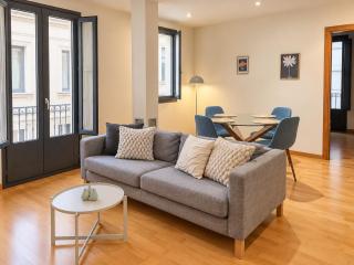Two bedroom apartment behind the Rambla - 8
